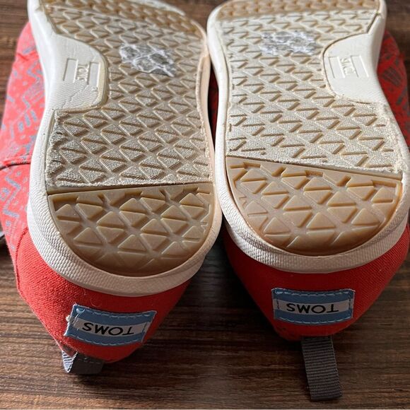 TOMS Del Rey Red and Gray Design Lace Up Sneakers Shoes Size 7.5 - Picture 9 of 10